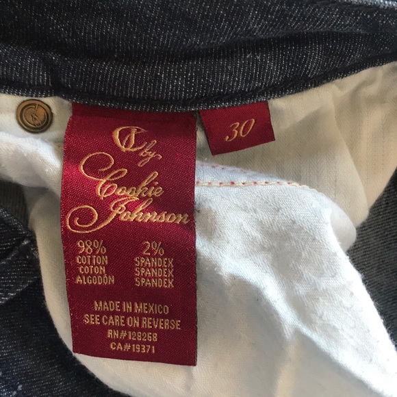 Grace bootcut by Cookie Johnson Jeans. Size 30 - Picture 6 of 6